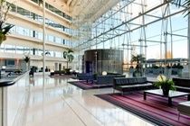 Premier Inn Premier Inn Heathrow Airport Terminal 4 ستانويل المظهر الخارجي الصورة